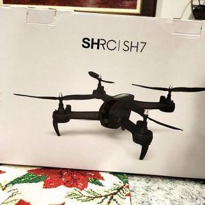 Small Drone black